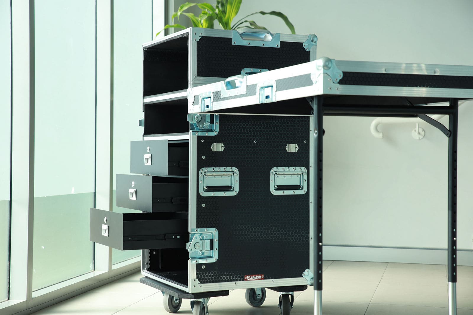 workstation road case